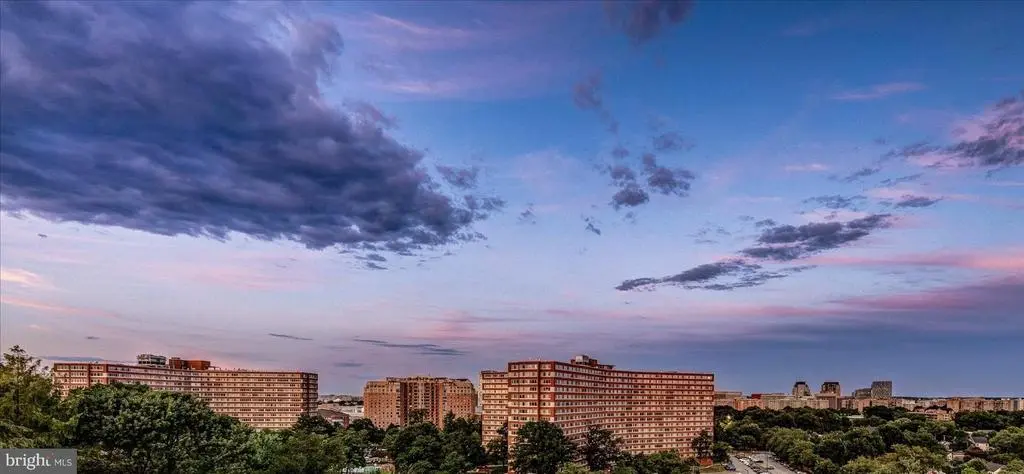 1701 S Arlington Ridge Rd, ARLINGTON