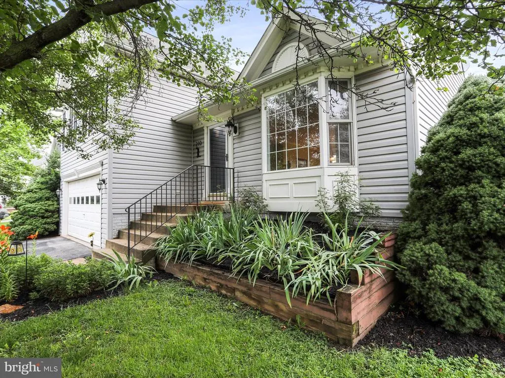 210 Silver Stone Dr, Walkersville