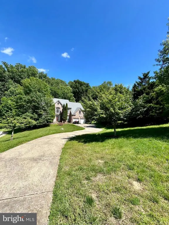 1217 Granada St, Accokeek