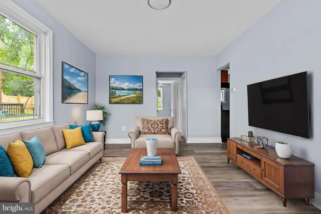 821 E Jeffrey St, Baltimore