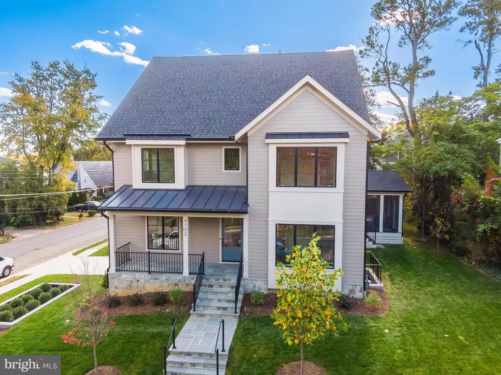 4102 18th Rd N, ARLINGTON