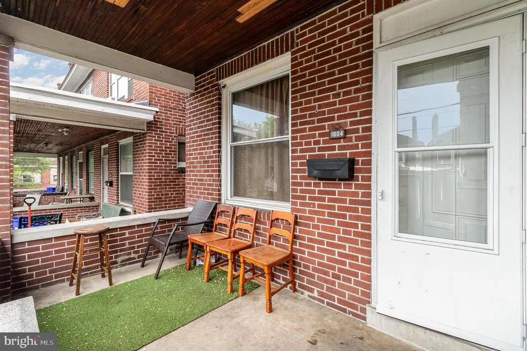 1804 Holly St, HARRISBURG