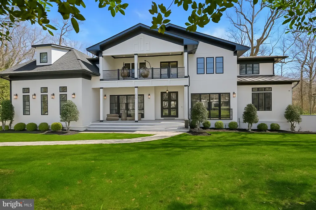 825 Whann Ave, MCLEAN