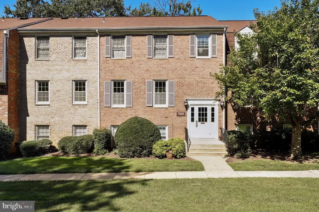 768 Quince Orchard Blvd #768-101, GAITHERSBURG