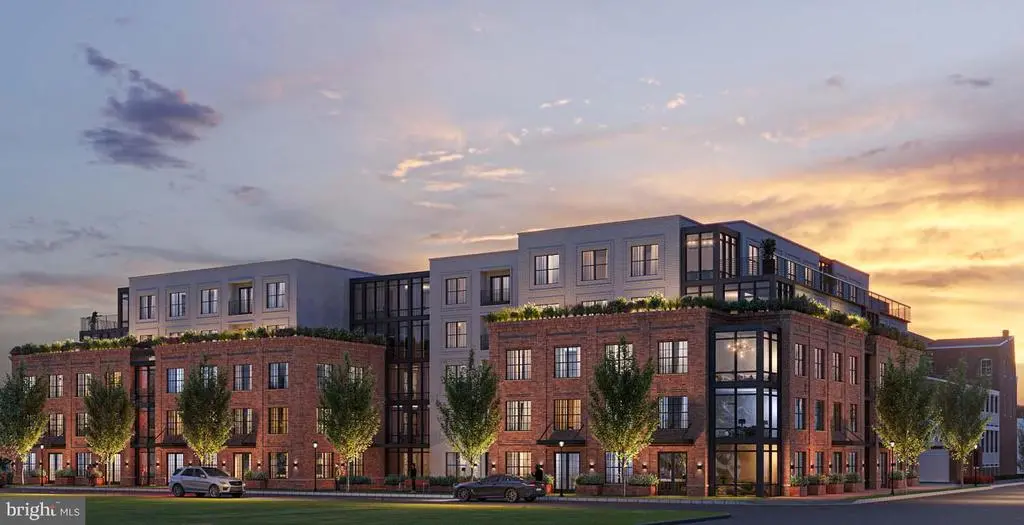 811 N Columbus St #301, ALEXANDRIA