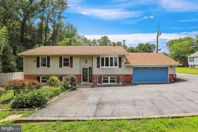 9025 Jefferson, Savage