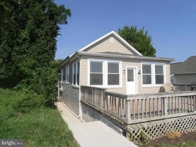 7625 B St, Chesapeake Beach