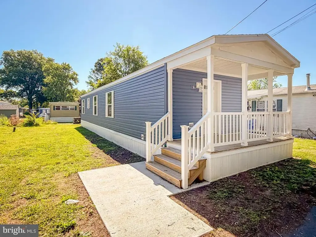 62 Harrison Dr, FAIRLESS HILLS