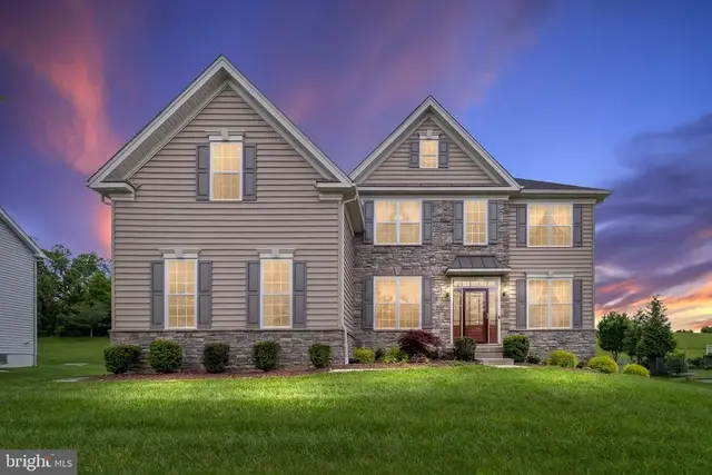 213 Athena Ct, Wilmington