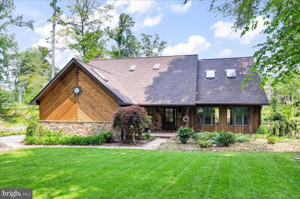 13 Quartz Mill Rd, Newark