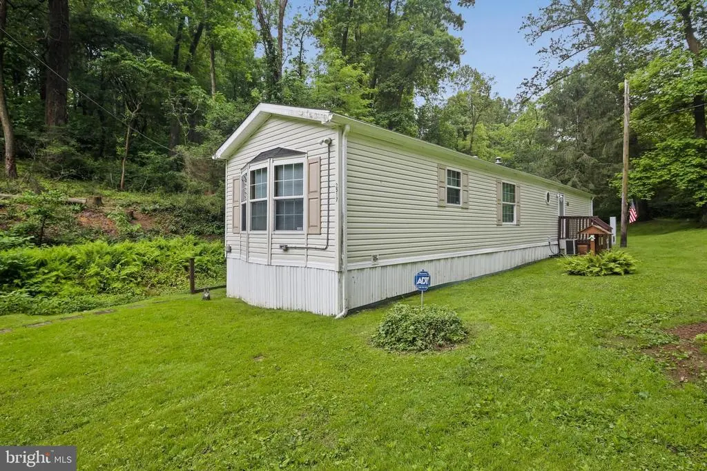 2519 Shureslanding Rd, Darlington