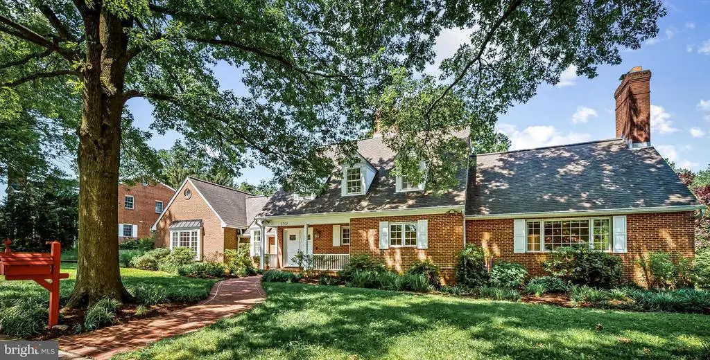 5702 Ainsley Garth, Baltimore