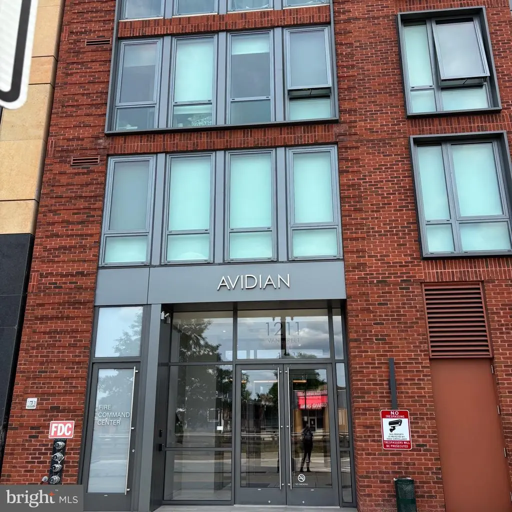 1211 Van St Se #310, WASHINGTON