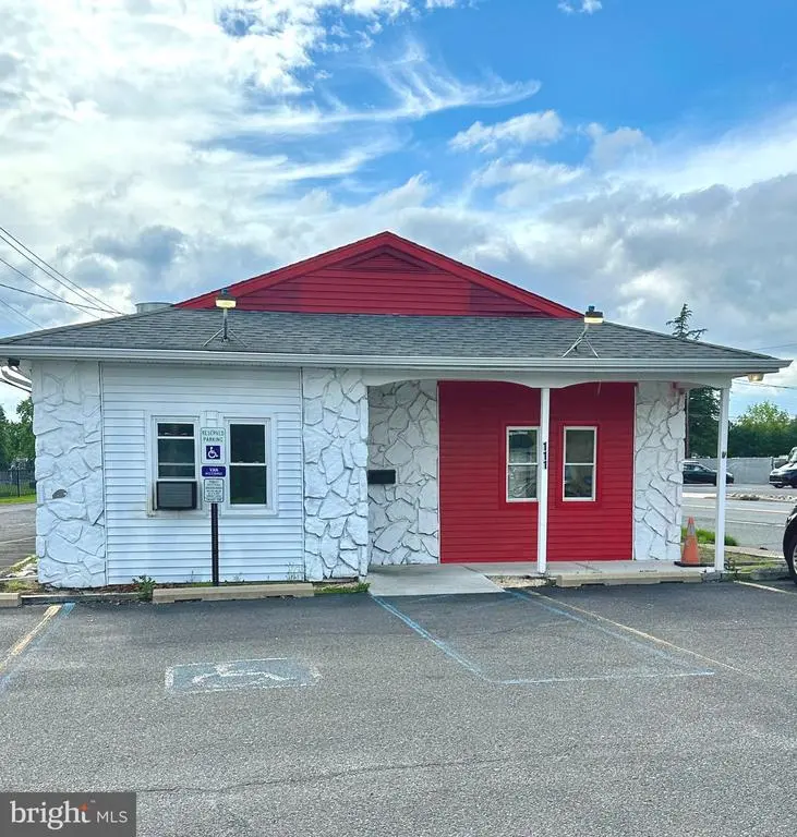 111 W White Horse Pike, Berlin