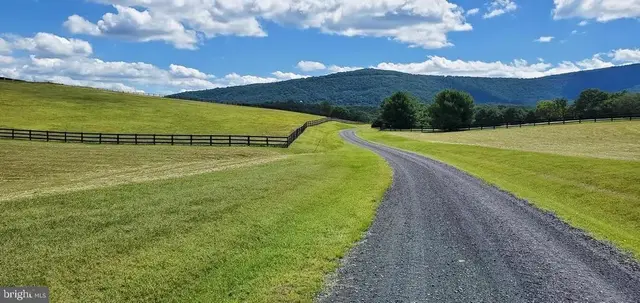 Fox Hill Dr, Front Royal
