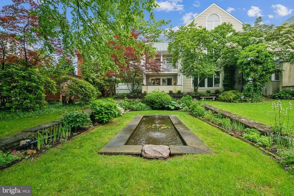 4 Barnes Ct, DOYLESTOWN