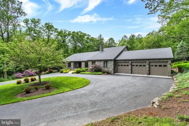 1669 Beck Mill Rd, Hanover