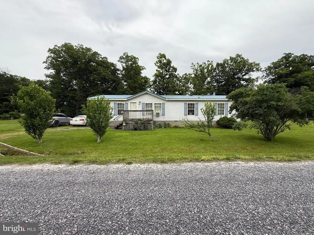 205 Jacob Dr, MOOREFIELD
