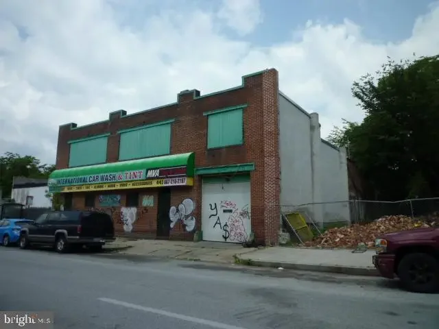 2032 Frederick Ave, Baltimore