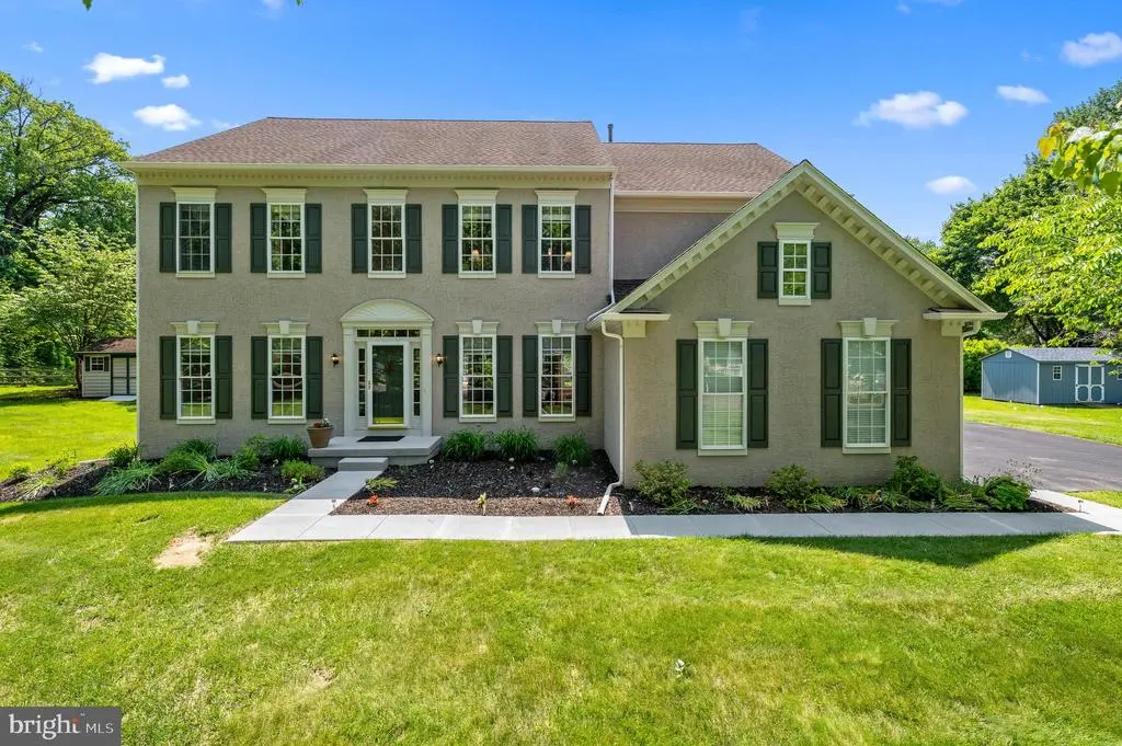 859 Empress Rd, West Chester