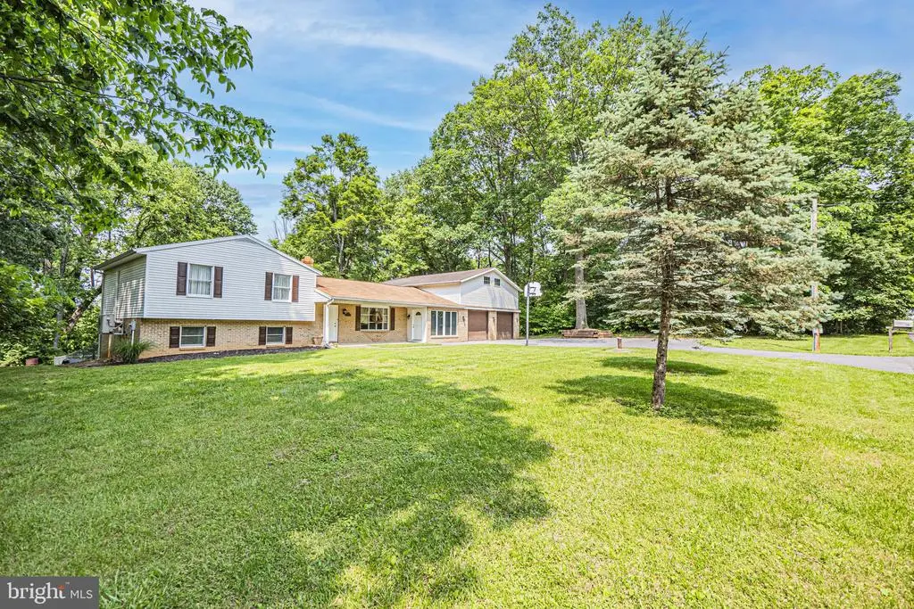 165 Chesley Dr, FALLING WATERS