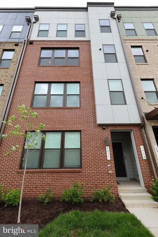 4619 Olivine Dr, CHANTILLY