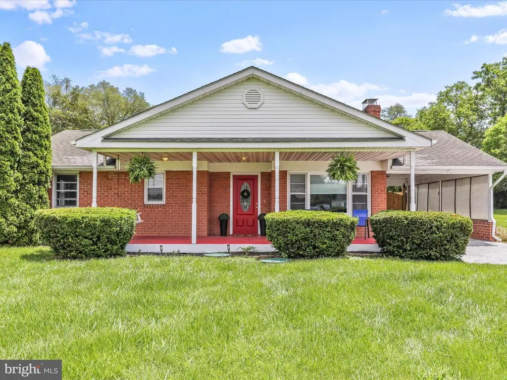 4462 Martinsburg Pike, CLEAR BROOK