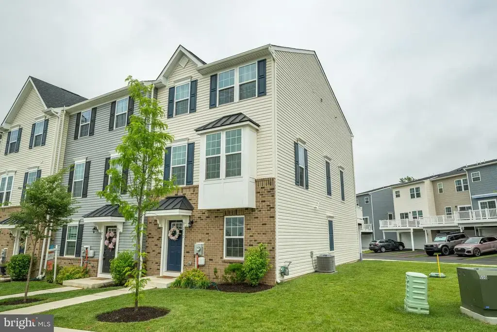 232 Center Dr, DUBLIN