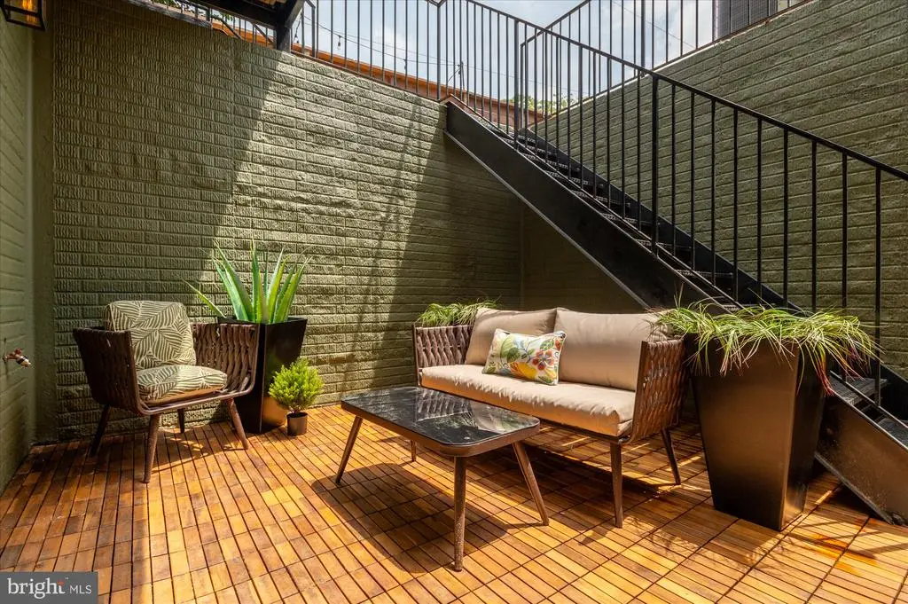 318 Webster St Nw #1, WASHINGTON