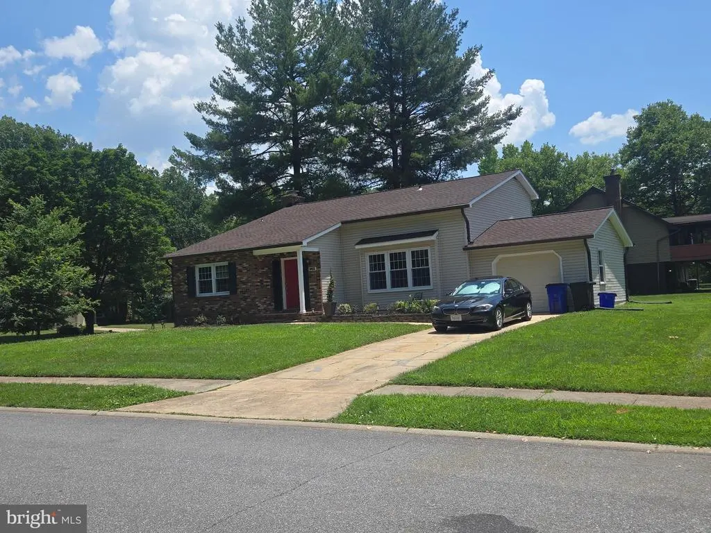 9456 Keepsake Way, Columbia