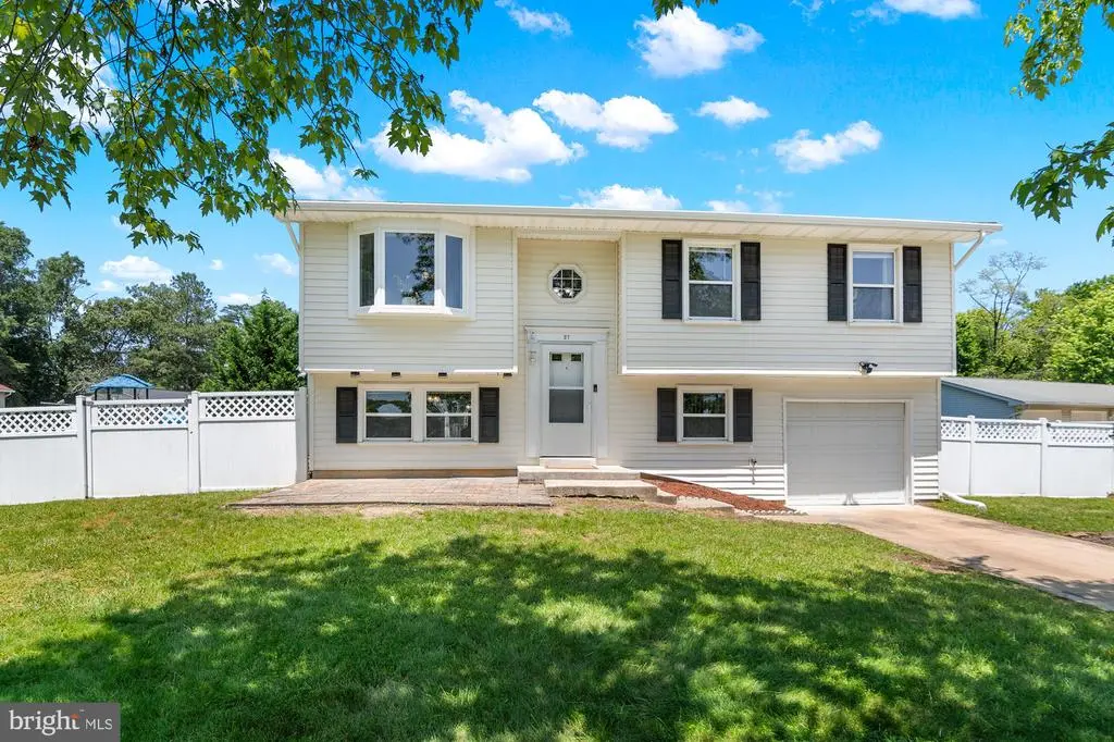 27 Greystone Cir, Waldorf