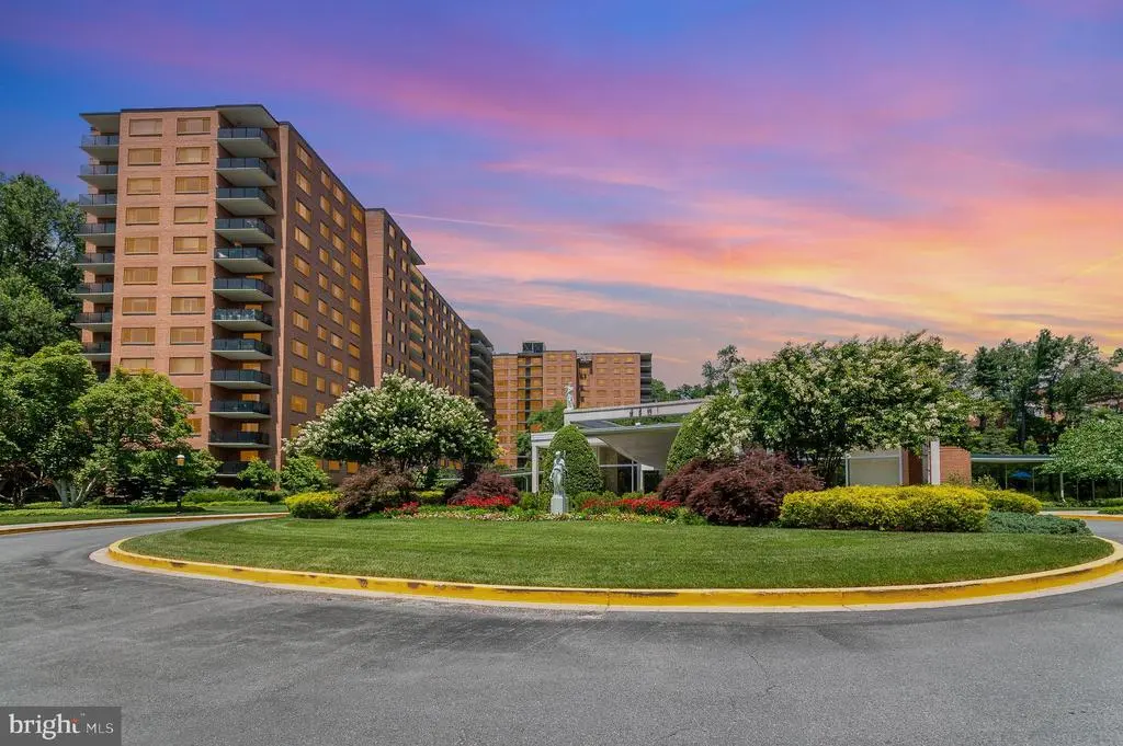 4201 Cathedral Ave Nw #910w, WASHINGTON