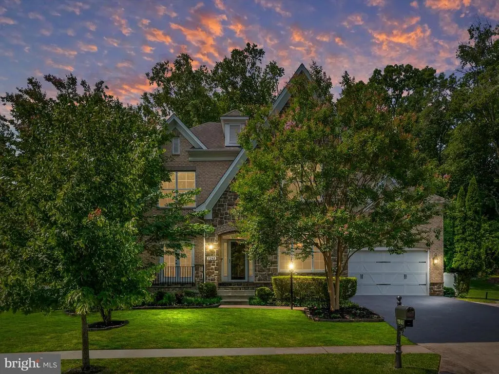 7245 Windsor Ln, College Park