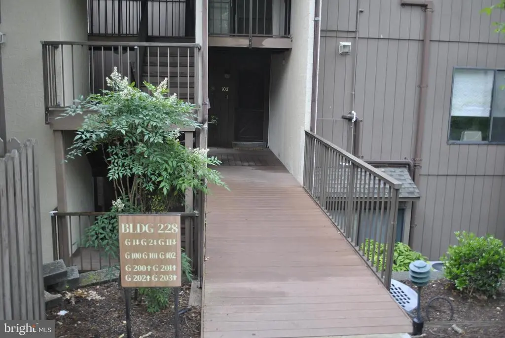 228 Canal Park Dr #g-1, Salisbury