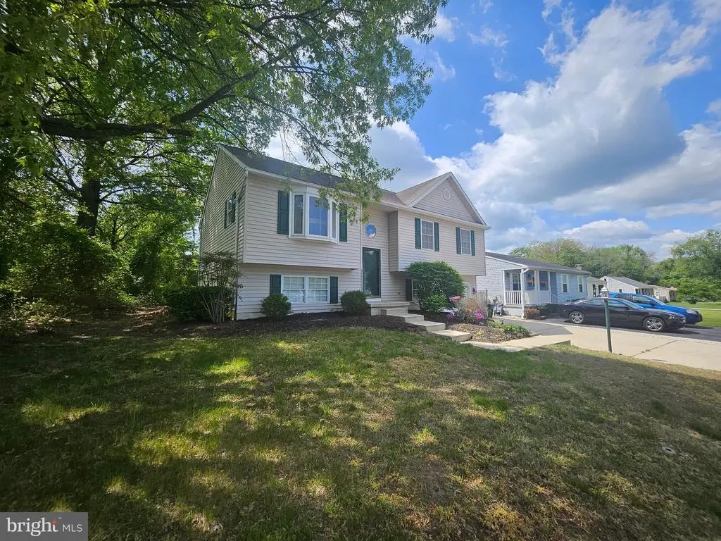 1139 Bradley Rd, Pasadena