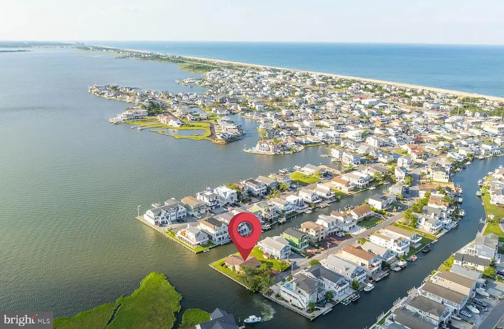 61 Bayside Dr, Fenwick Island