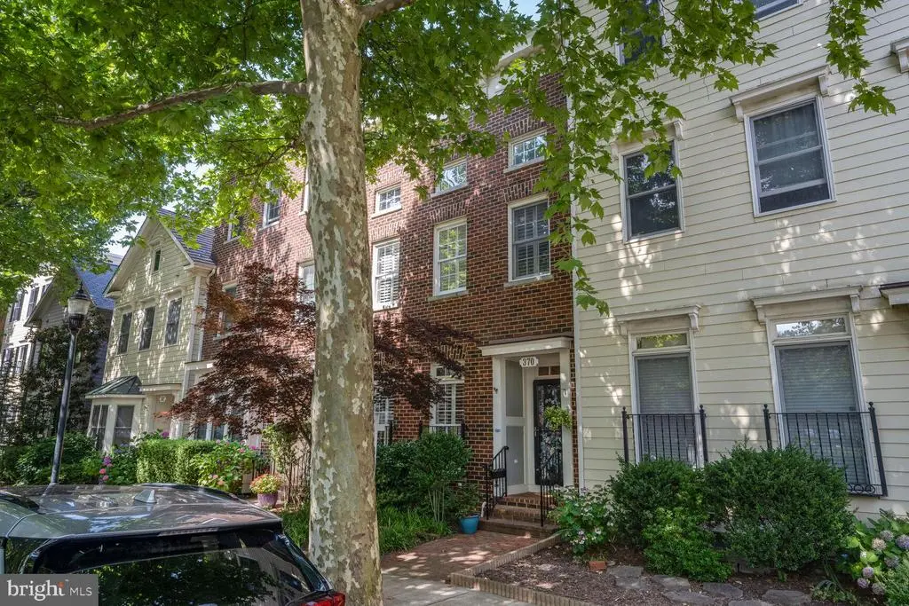 370 Hart Rd, Gaithersburg