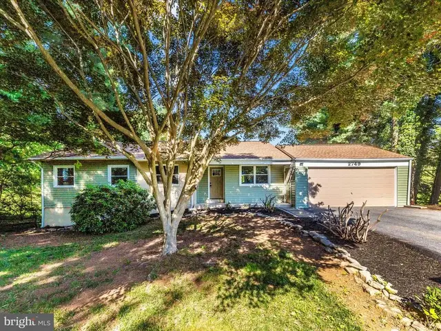 2749 Loch Haven Dr, Ijamsville