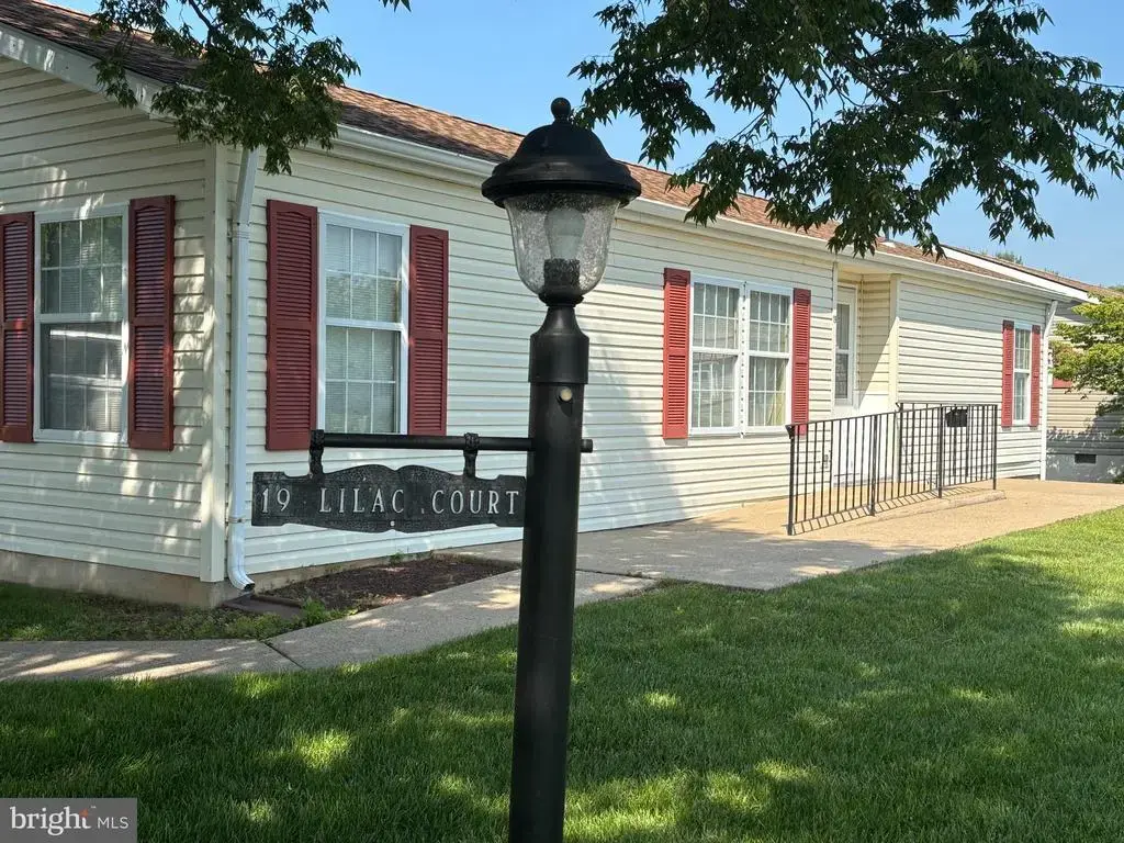 19 Lilac Ct, NEW HOPE
