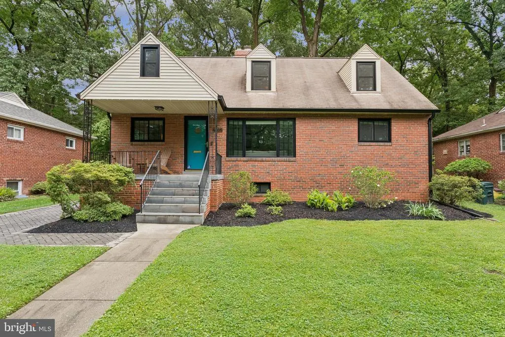 6605 Wells Pkwy, University Park