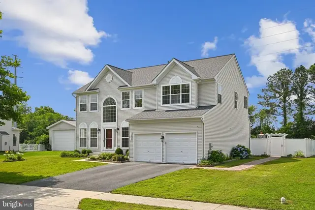 1624 Osprey Cir, Cambridge
