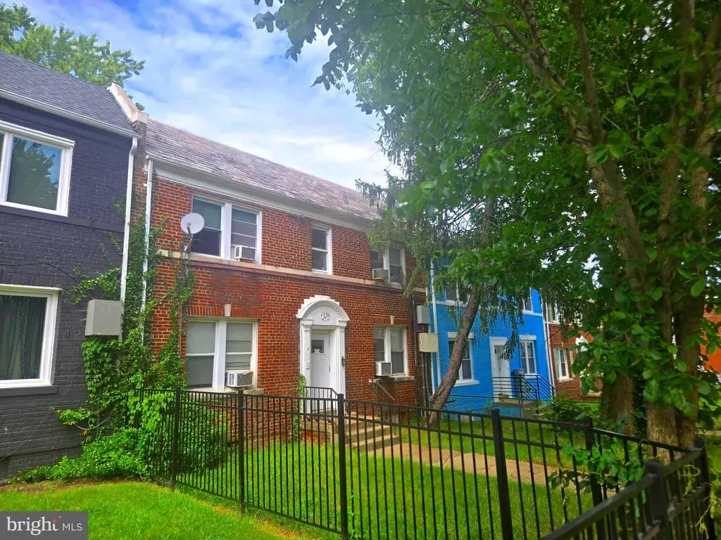 1356 Bryant St Ne, WASHINGTON