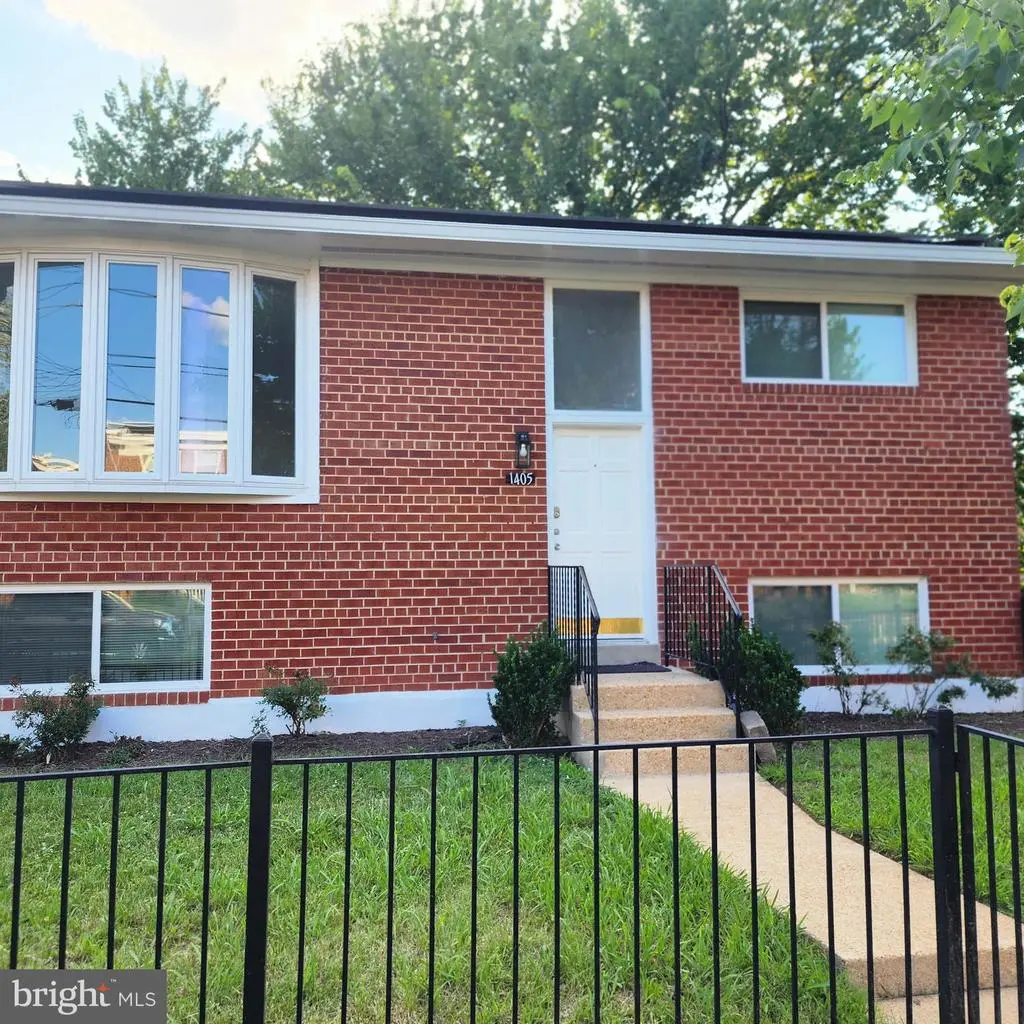 1405 42nd St Se, WASHINGTON