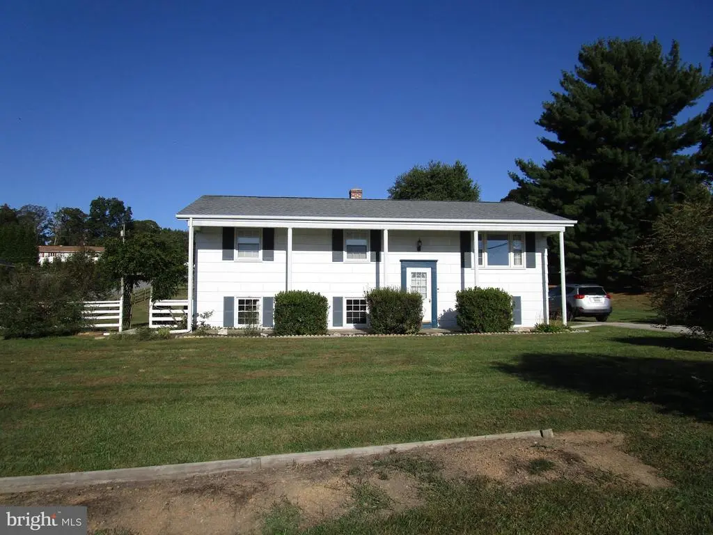 1504 Seminole Ln, Finksburg