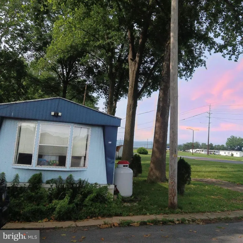 404 Venice Ave, CARLISLE