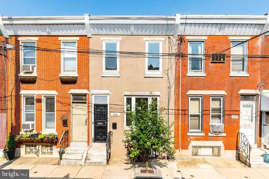 1630 S Hicks St, PHILADELPHIA