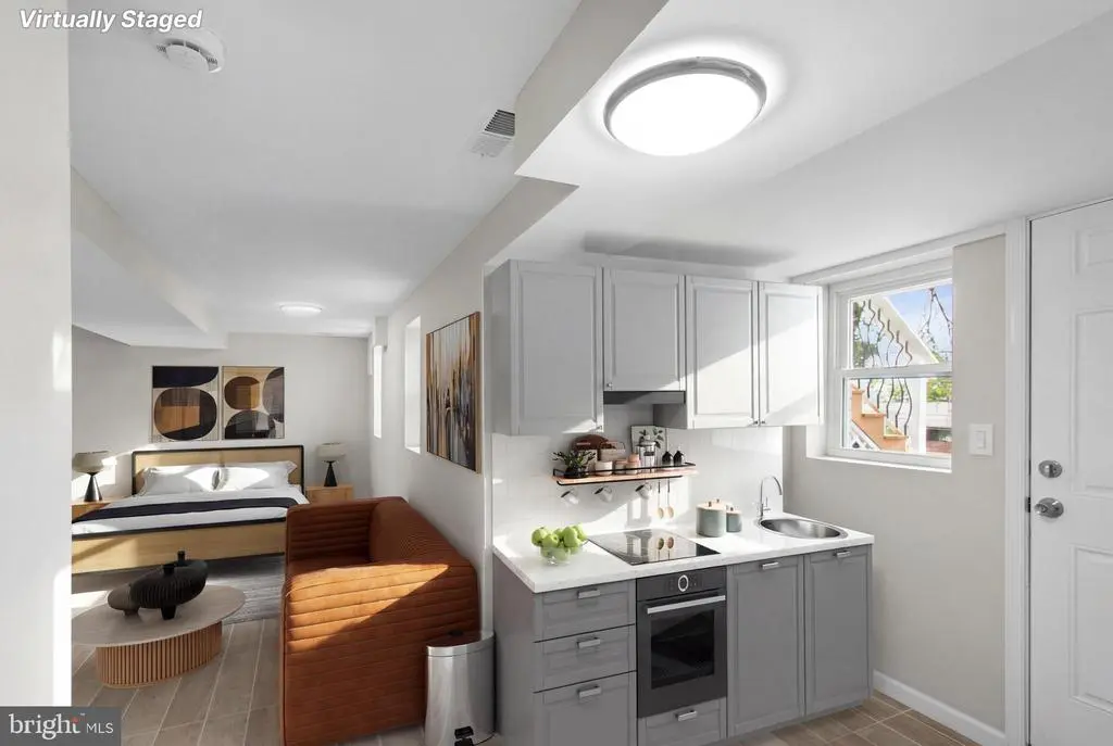 5021 A St Se, WASHINGTON