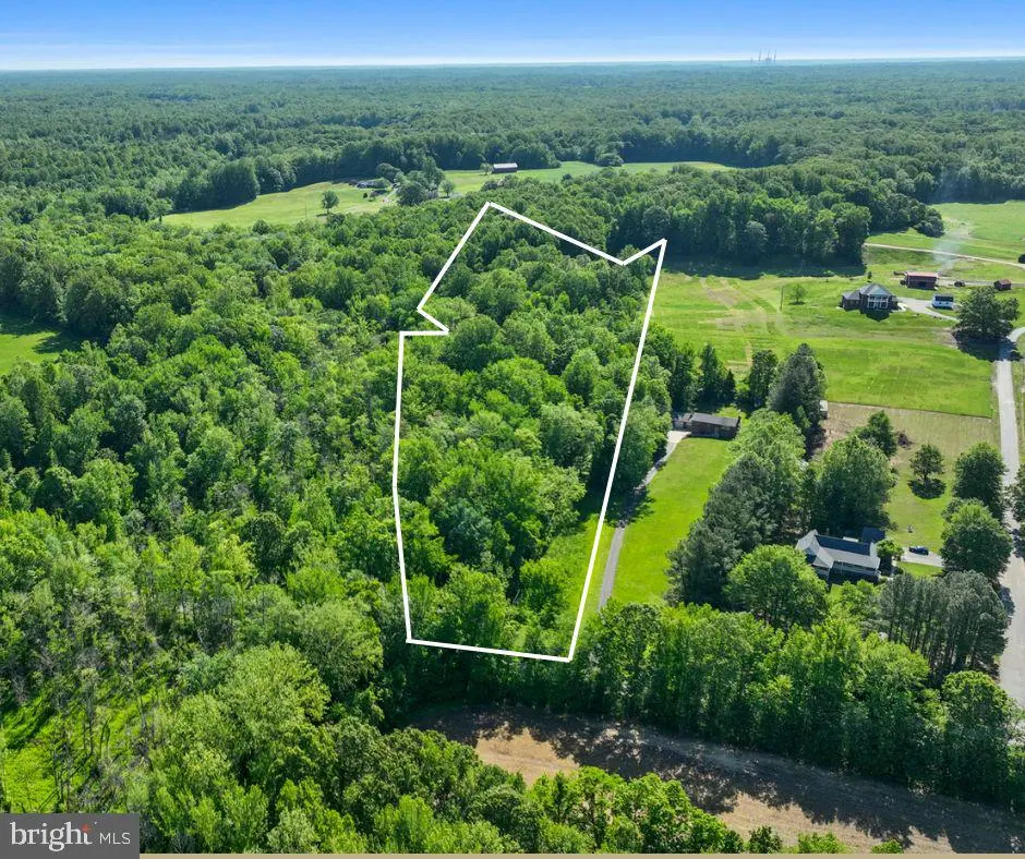 5370 Bryantown, Waldorf