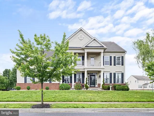 102 W Crail Ct, Middletown