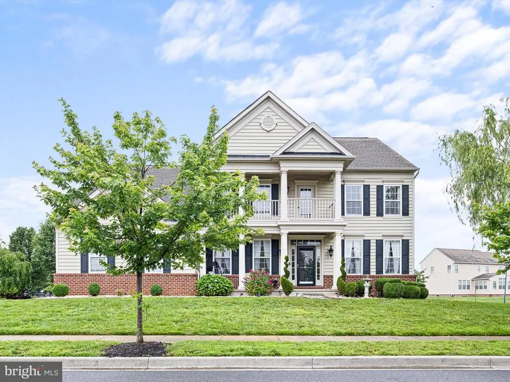 102 W Crail Ct, MIDDLETOWN